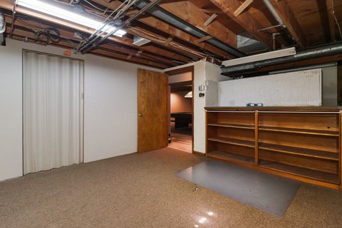 Tiny photo for 1615 S Roosevelt Avenue, Bloomington, IL 61701 (MLS # 12474861)