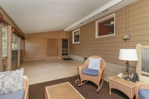 Tiny photo for 1615 S Roosevelt Avenue, Bloomington, IL 61701 (MLS # 12474861)