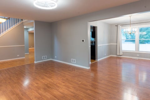 Tiny photo for 901 Providence Lane, Buffalo Grove, IL 60089 (MLS # 12757393)