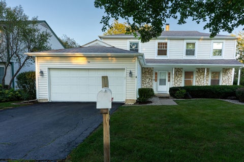 Photo of 901 Providence Lane, Buffalo Grove, IL 60089 (MLS # 12757393)