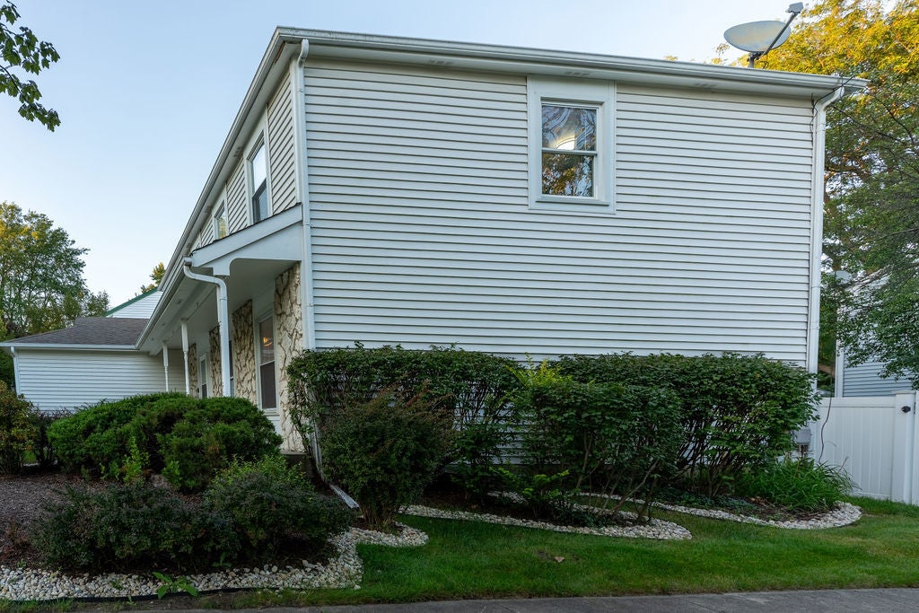 901 Providence Lane