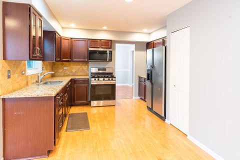 Tiny photo for 901 Providence Lane, Buffalo Grove, IL 60089 (MLS # 12757393)