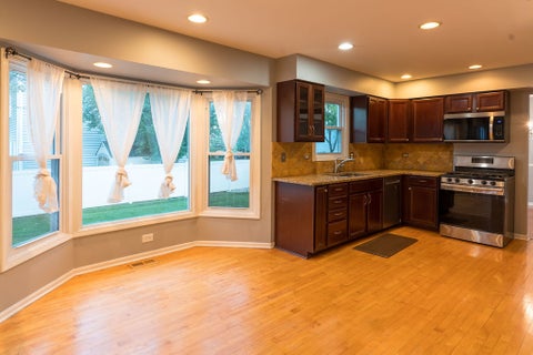 Tiny photo for 901 Providence Lane, Buffalo Grove, IL 60089 (MLS # 12757393)