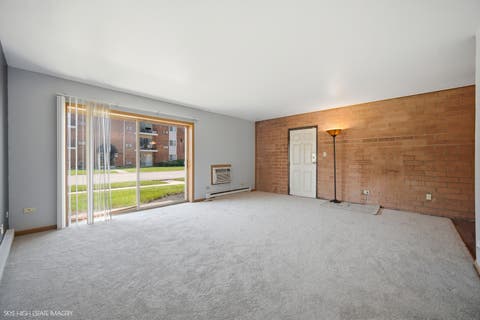 Tiny photo for 1900 Canal Street #1B, Blue Island, IL 60406 (MLS # 12714253)