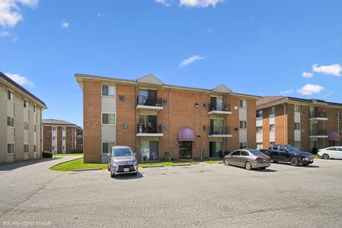 Tiny photo for 1900 Canal Street #1B, Blue Island, IL 60406 (MLS # 12714253)