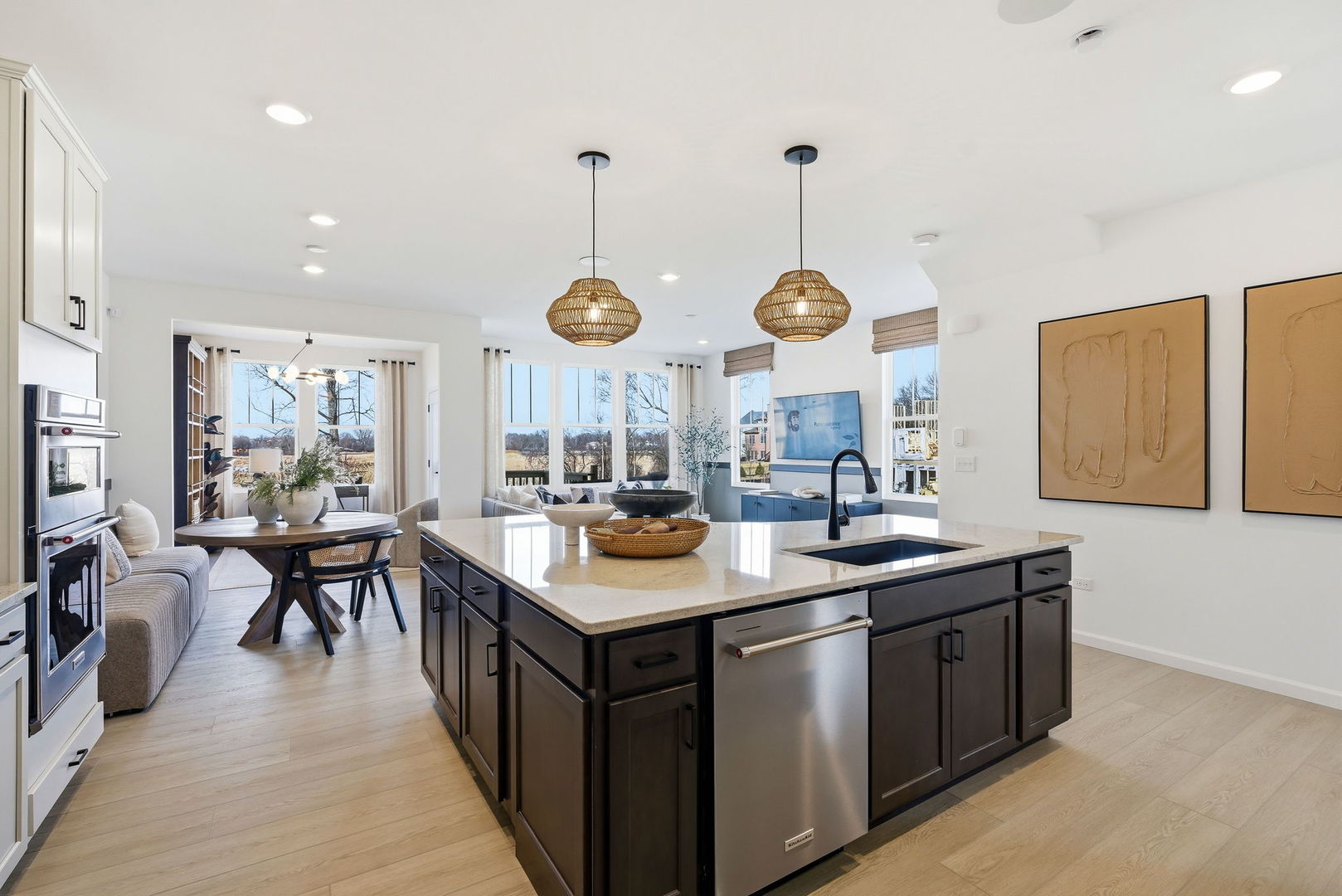 2816 Preserve Circle 09003