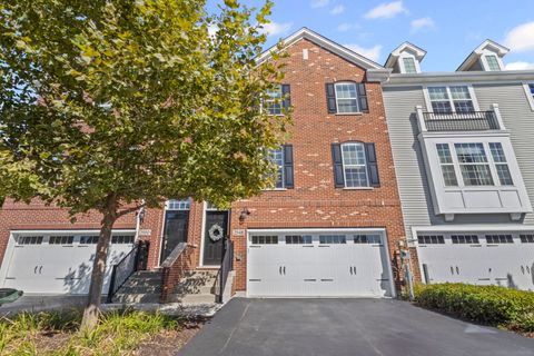 Photo of 2548 Huntleigh Lane, Woodridge, IL 60517 (MLS # 12488720)
