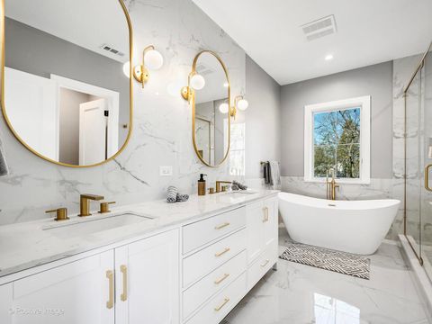 Tiny photo for 6925 Clarendon Hills Road, Darien, IL 60561 (MLS # 12566926)