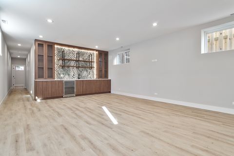 Tiny photo for 1719 W Foster Avenue, Chicago, IL 60640 (MLS # 12527636)
