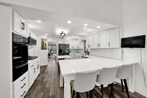 Tiny photo for 9111 S 55th Avenue, Oak Lawn, IL 60453 (MLS # 12503321)