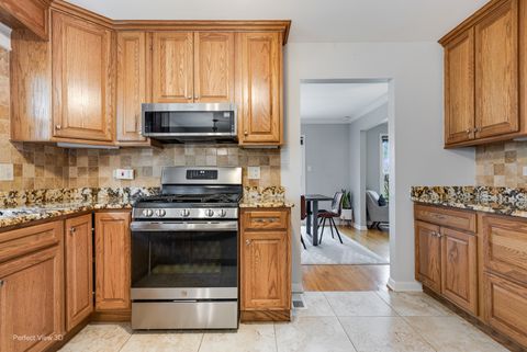 Tiny photo for 1003 W Hintz Road, Arlington Heights, IL 60004 (MLS # 12594776)