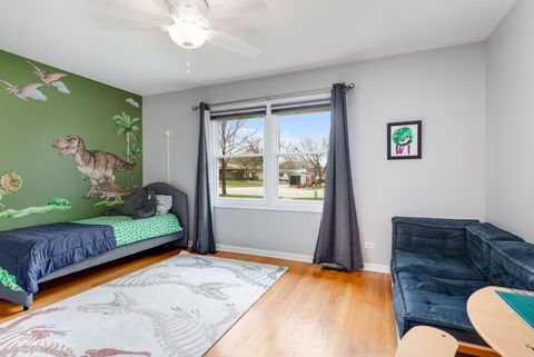 Tiny photo for 1003 W Hintz Road, Arlington Heights, IL 60004 (MLS # 12594776)