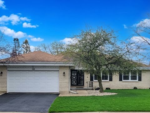 Photo of 1003 W Hintz Road, Arlington Heights, IL 60004 (MLS # 12594776)