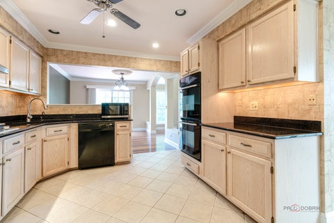 Tiny photo for 2207 Seaver Lane, Hoffman Estates, IL 60169 (MLS # 12696023)