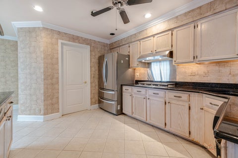Tiny photo for 2207 Seaver Lane, Hoffman Estates, IL 60169 (MLS # 12696023)