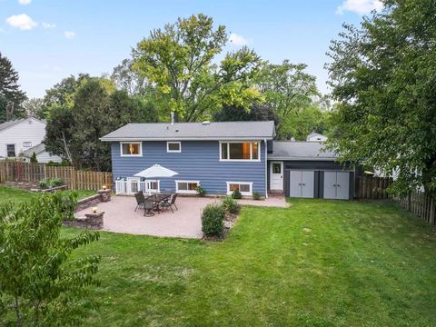 Tiny photo for 103 S Seebert Street, Cary, IL 60013 (MLS # 12486892)