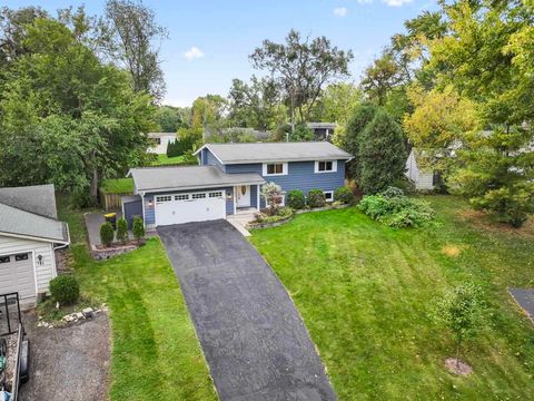 Tiny photo for 103 S Seebert Street, Cary, IL 60013 (MLS # 12486892)