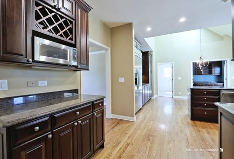 Tiny photo for 2935 Oxford Court, Aurora, IL 60502 (MLS # 12685392)