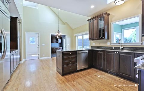 Tiny photo for 2935 Oxford Court, Aurora, IL 60502 (MLS # 12685392)