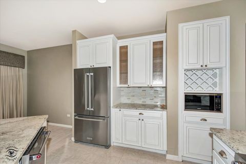 Tiny photo for 21418 Timber Lake Court #21418, Crest Hill, IL 60403 (MLS # 12613069)