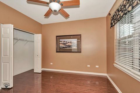 Tiny photo for 21418 Timber Lake Court #21418, Crest Hill, IL 60403 (MLS # 12613069)