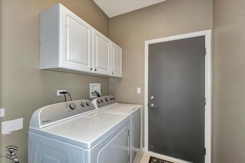 Tiny photo for 21418 Timber Lake Court #21418, Crest Hill, IL 60403 (MLS # 12613069)