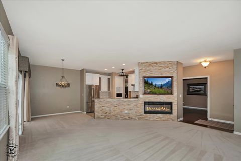 Tiny photo for 21418 Timber Lake Court #21418, Crest Hill, IL 60403 (MLS # 12613069)