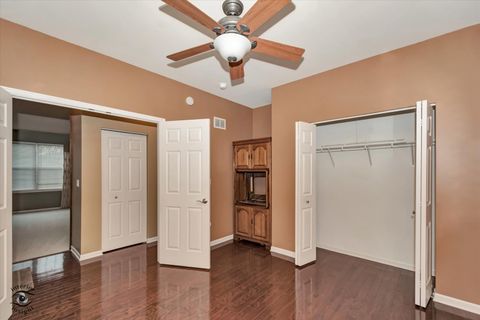 Tiny photo for 21418 Timber Lake Court #21418, Crest Hill, IL 60403 (MLS # 12613069)
