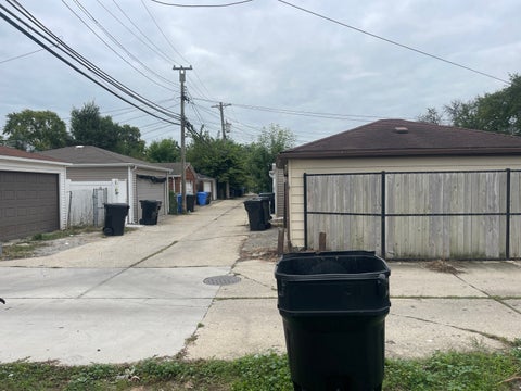 Tiny photo for 615 W 95th Street, Chicago, IL 60628 (MLS # 12770418)