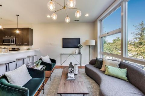 Tiny photo for 2237 W Race Avenue #2, Chicago, IL 60612 (MLS # 12480039)