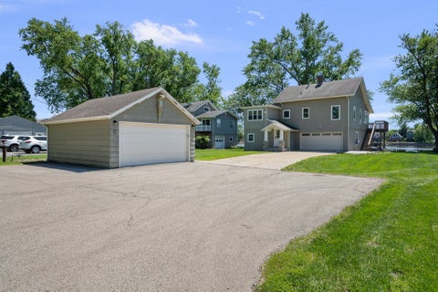 Tiny photo for 3630 N Shore Drive, Moline, IL 61265 (MLS # 12745040)