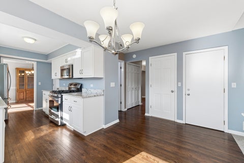Tiny photo for 1528 Bonaventure Drive, Naperville, IL 60563 (MLS # 12729261)