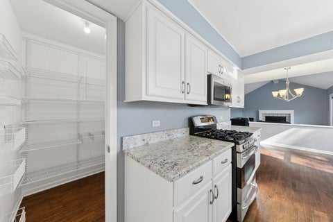 Tiny photo for 1528 Bonaventure Drive, Naperville, IL 60563 (MLS # 12729261)