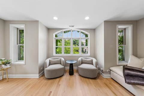 Tiny photo for 2555 N Southport Avenue #3, Chicago, IL 60614 (MLS # 12661338)