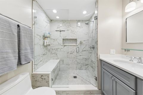 Tiny photo for 2555 N Southport Avenue #3, Chicago, IL 60614 (MLS # 12661338)