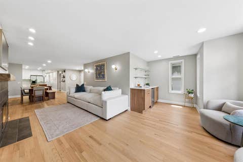Tiny photo for 2555 N Southport Avenue #3, Chicago, IL 60614 (MLS # 12661338)