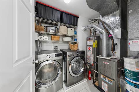 Tiny photo for 2555 N Southport Avenue #3, Chicago, IL 60614 (MLS # 12661338)