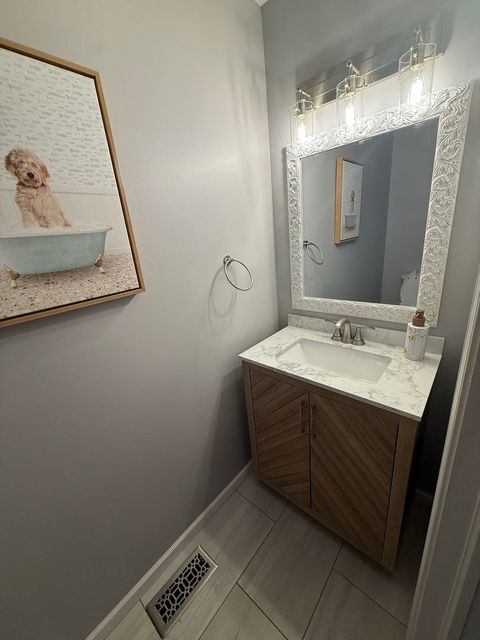 Tiny photo for 354 Millwood Drive, Bartlett, IL 60103 (MLS # 12656775)