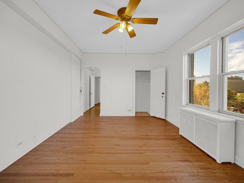 Tiny photo for 5000 S Cornell Avenue #6C, Chicago, IL 60615 (MLS # 12495435)