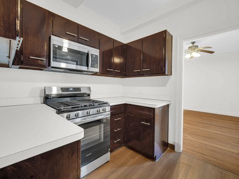 Tiny photo for 5000 S Cornell Avenue #6C, Chicago, IL 60615 (MLS # 12495435)