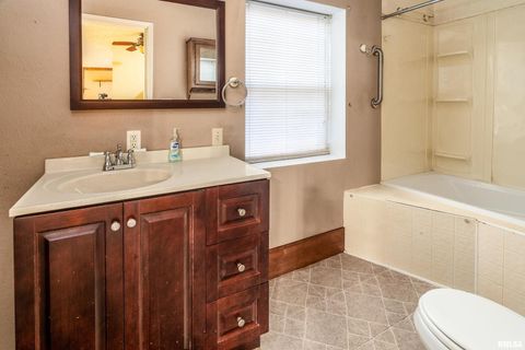 Tiny photo for 308 S Spillertown Road, Marion, IL 62959 (MLS # QC4269886)