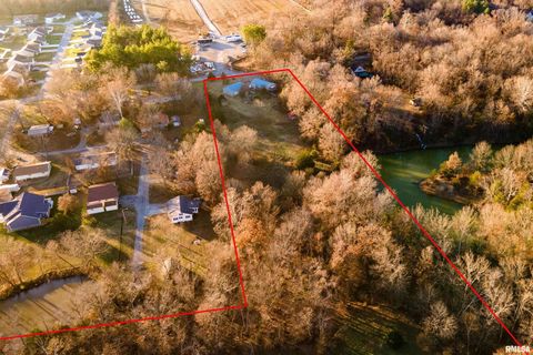 Tiny photo for 308 S Spillertown Road, Marion, IL 62959 (MLS # QC4269886)