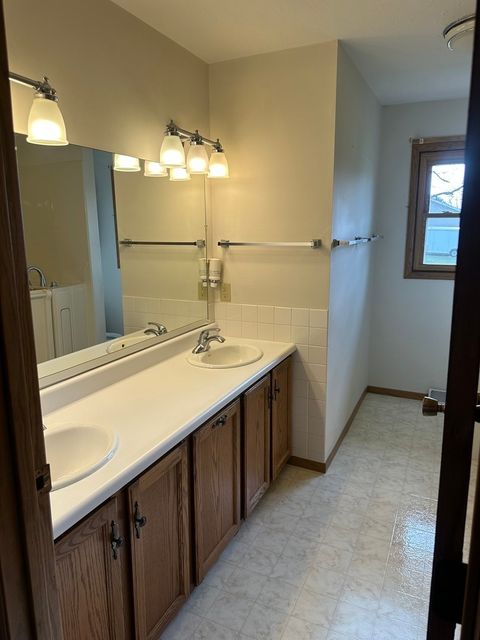 Tiny photo for 803 E Washington Street, Leroy, IL 61752 (MLS # 12536314)