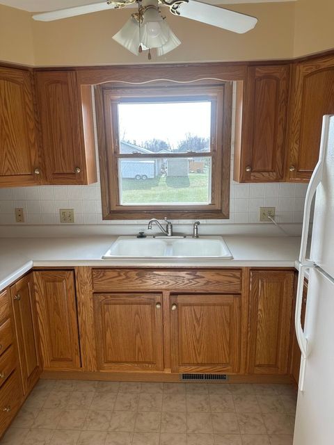 Tiny photo for 803 E Washington Street, Leroy, IL 61752 (MLS # 12536314)