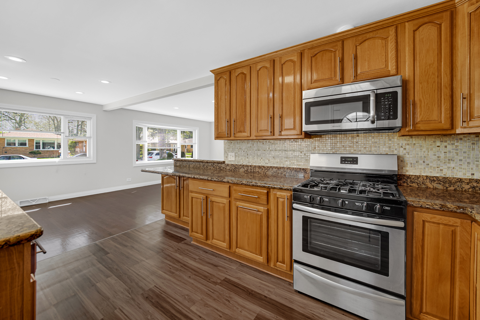 Properties 4 9234 Linder Avenue