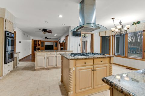 Tiny photo for 53 W Tam O Shanter Drive, Crete, IL 60417 (MLS # 12540766)