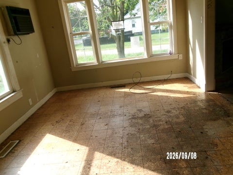 Tiny photo for 402 W Chestnut Street, Hoopeston, IL 60942 (MLS # 12760927)