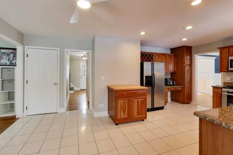 Tiny photo for 27W266 OAKWOOD Street, Winfield, IL 60190 (MLS # 12550471)