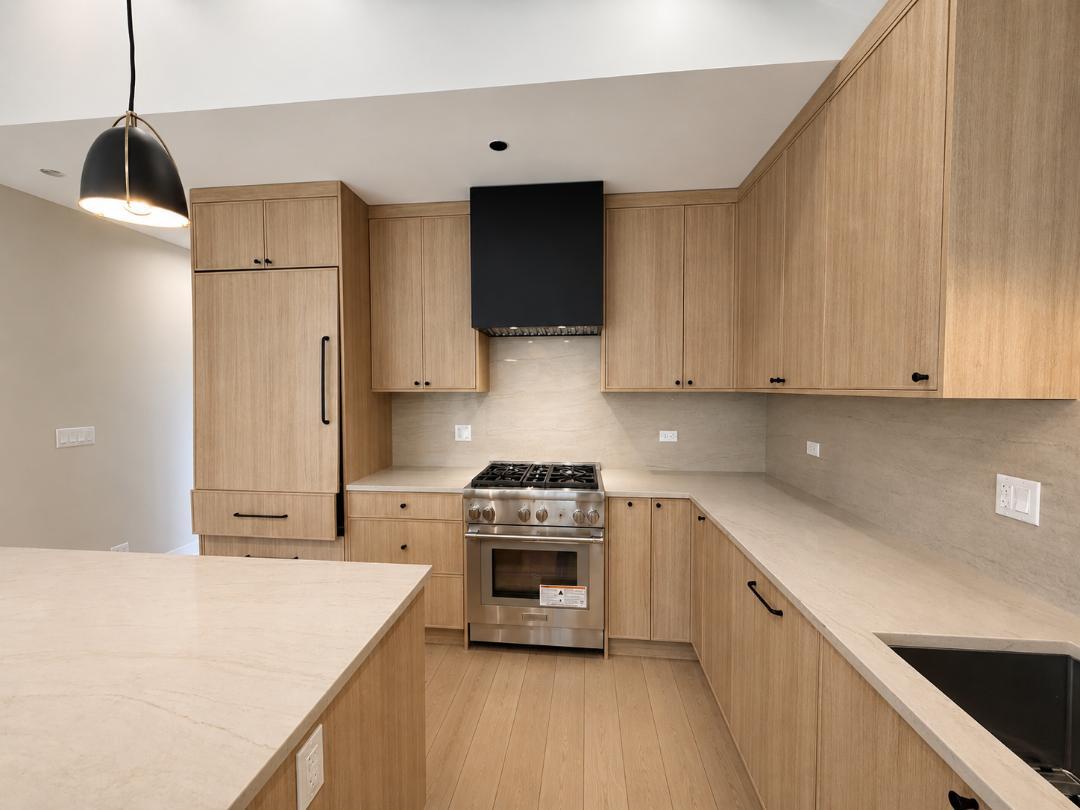 1406 W Cuyler Avenue 2