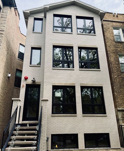 Photo of 1406 W Cuyler Avenue #2, Chicago, IL 60613 (MLS # 12643361)